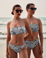 Strapless Μαγιό Μπικίνι – Χωρίς Ράντες & Απόλυτη Ελευθερία Κίνησης