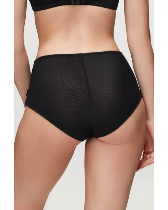 Γυναικείο Σλιπ Plus Size – Κάλυψη & Ελευθερία Κίνησης